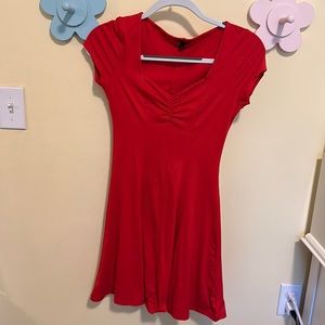 Red short sleeve dress